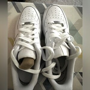 Nike Air Force 1 White Kids 6.5 Boys